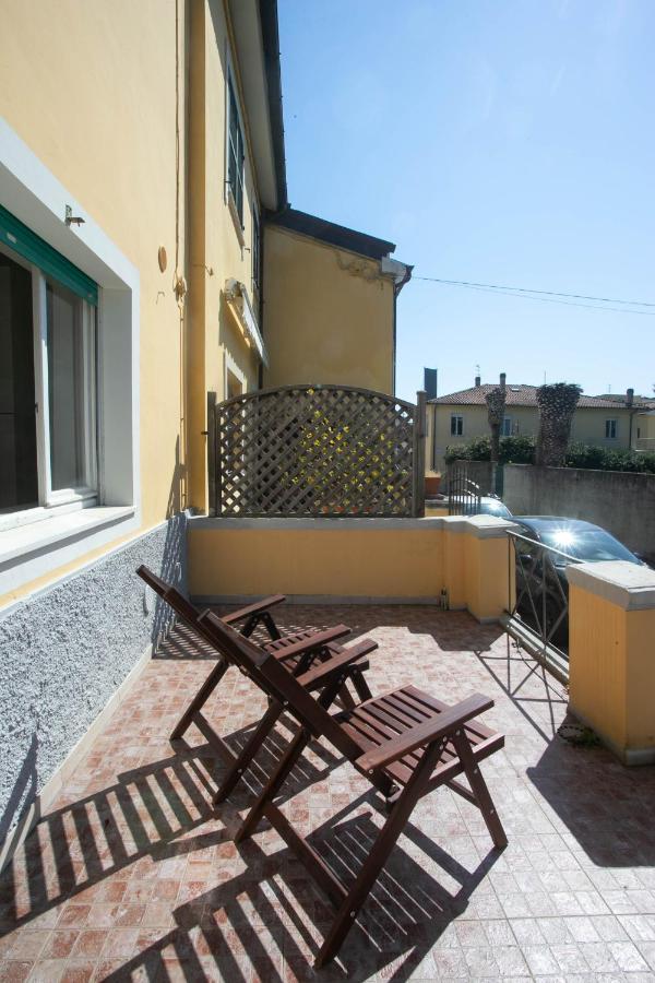 N050 - Numana, Trilocale In Centro Con Portico E Posto Auto Apartment ภายนอก รูปภาพ