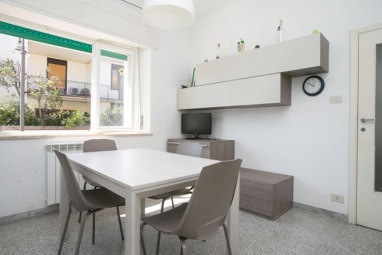 N050 - Numana, Trilocale In Centro Con Portico E Posto Auto Apartment ภายนอก รูปภาพ