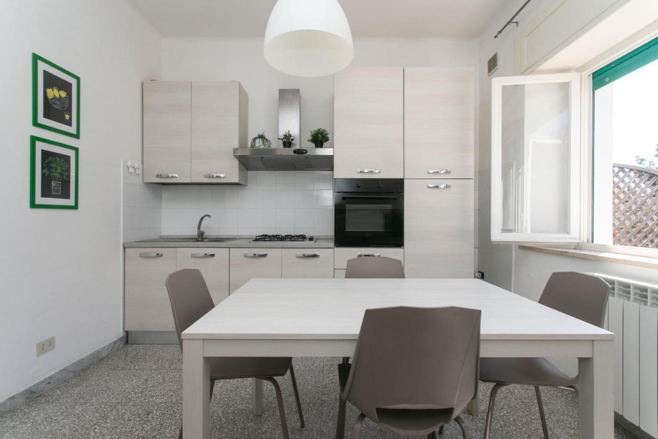 N050 - Numana, Trilocale In Centro Con Portico E Posto Auto Apartment ภายนอก รูปภาพ